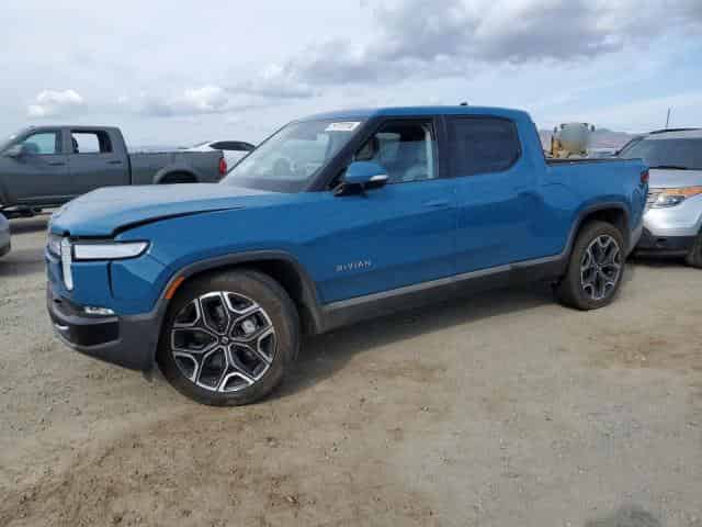 2024 Rivian R1T, Adventure Background