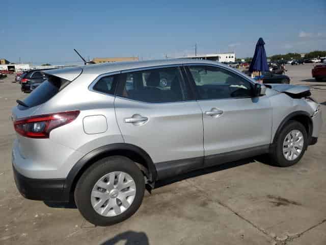2020 Nissan Rogue, S Background