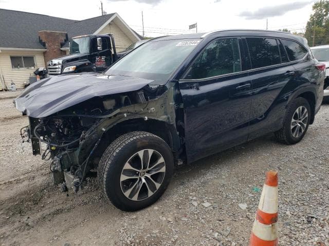 2021 Toyota highlander salvage