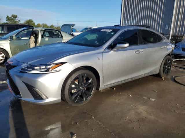 2024 Lexus ES, 350 F Sport Handling Background