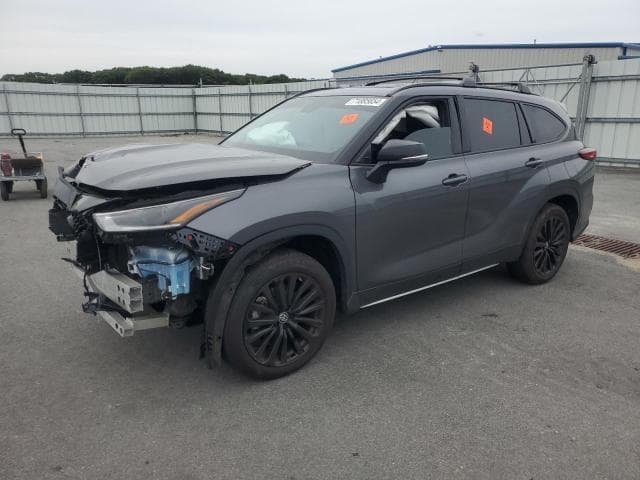 2023 Toyota highlander salvage