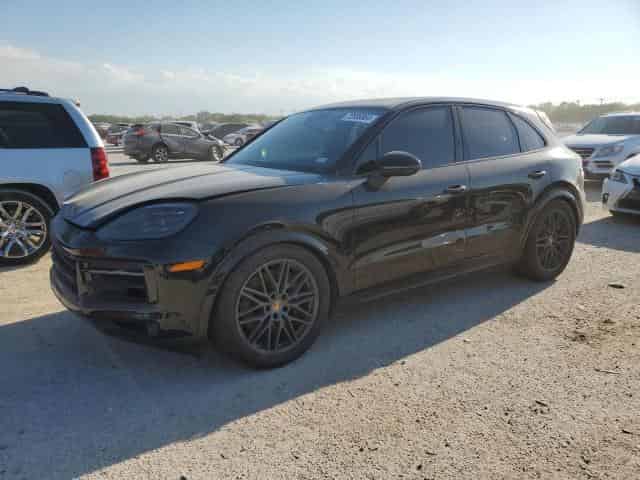 2024 Porsche Cayenne Background