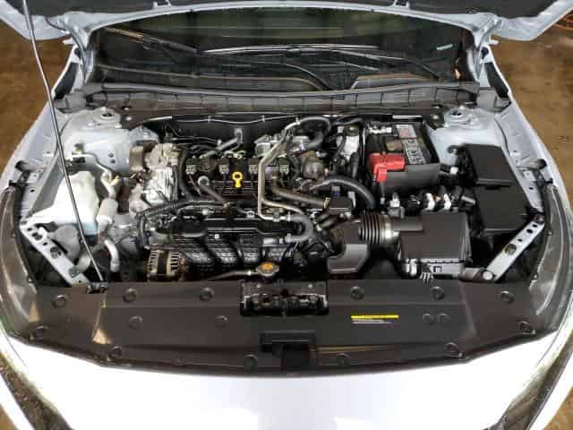 2024 Nissan Altima, SR Background