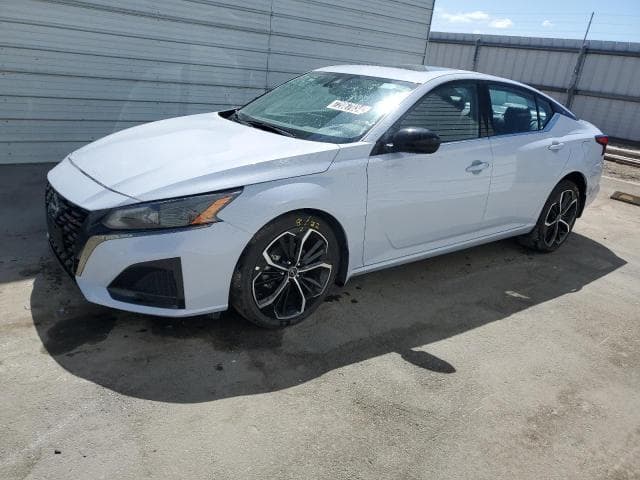 2024 Nissan altima salvage