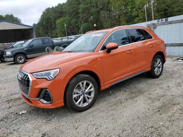 2022 Audi q3 Background