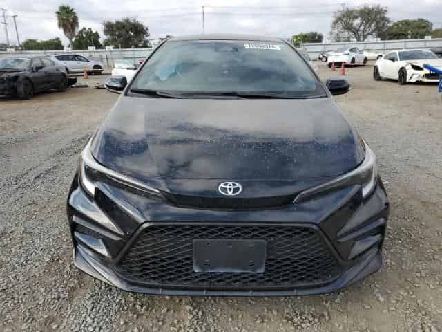 2023 Toyota Corolla, SE Background