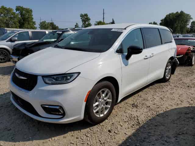 2024 Chrysler Pacifica, Touring L Background