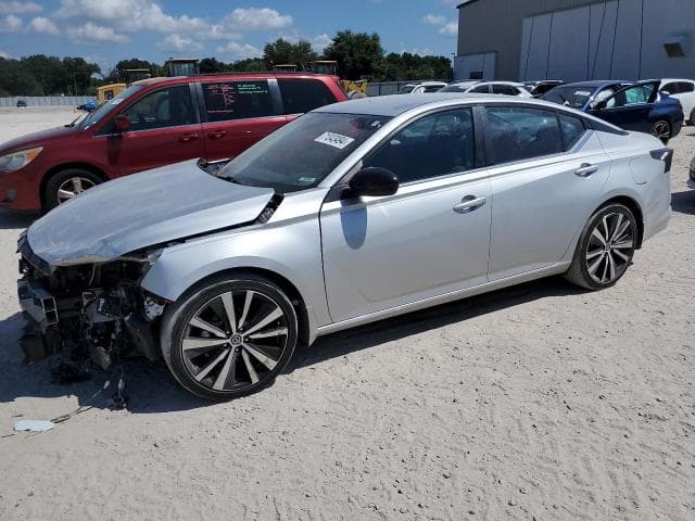 2022 Nissan altima salvage