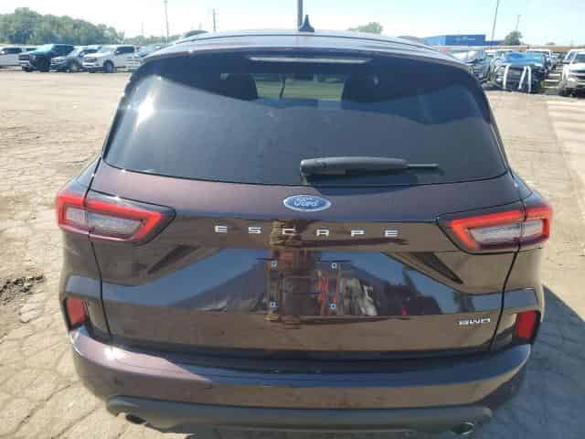 2023 Ford Escape, St Line Background