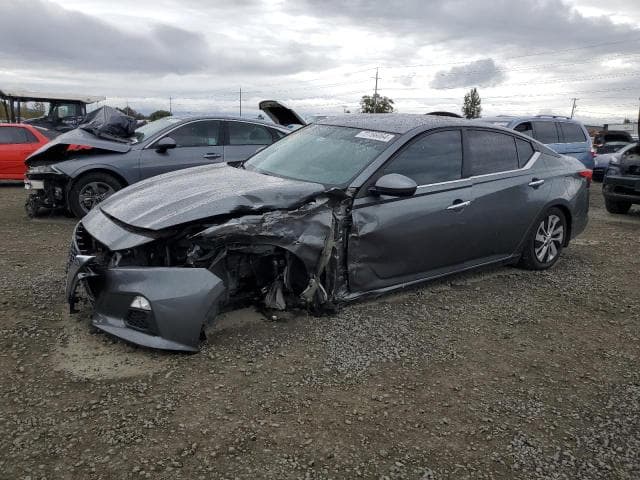 2020 Nissan altima salvage