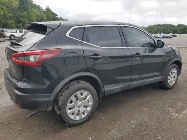 2020 Nissan Rogue, S Background