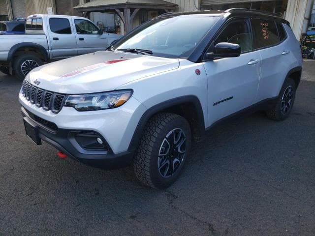 2024 Jeep compass Salvage Car