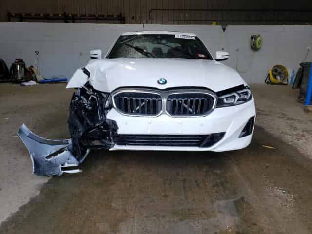 2024 BMW 3 series Background