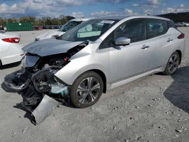 2020 Nissan leaf Background