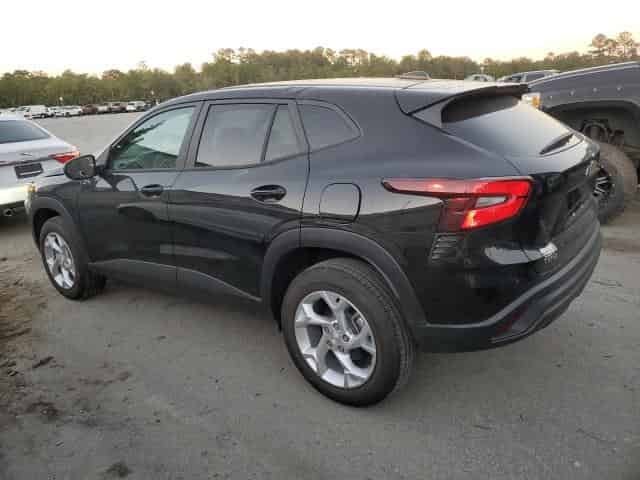 2025 Chevrolet Trax, LS Background