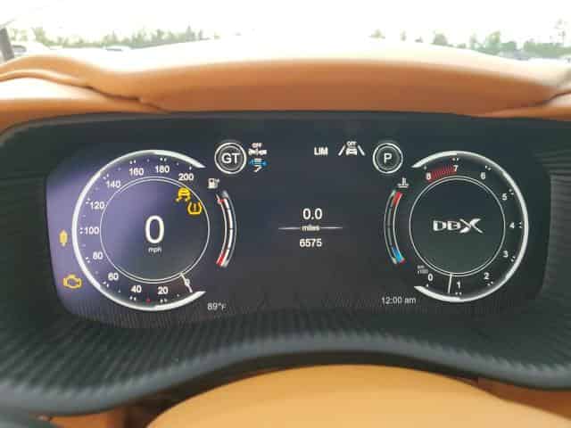 2023 Aston martin DBX, 707 Background