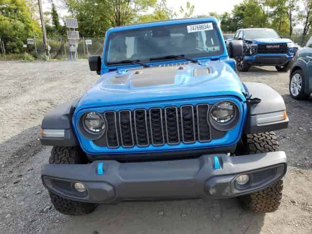 2024 Jeep Wrangler, Rubicon 4Xe Background