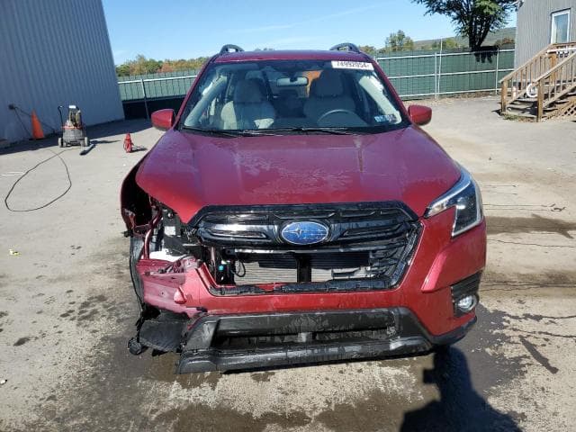2024 Subaru Forester, Premium Salvage Car