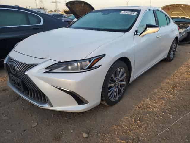 2020 Lexus es350 Background
