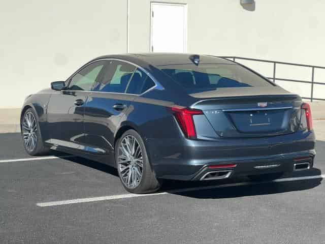 2021 Cadillac CT5, Luxury Background