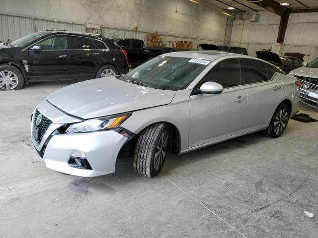 2020 Nissan altima salvage