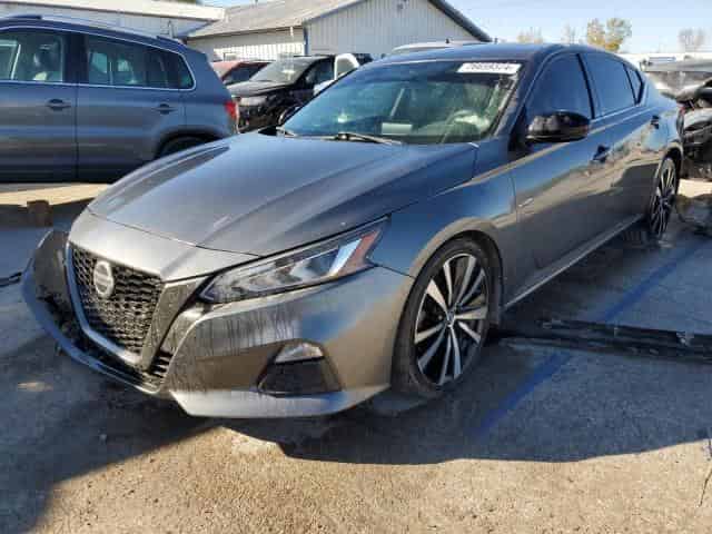 2020 Nissan altima Background