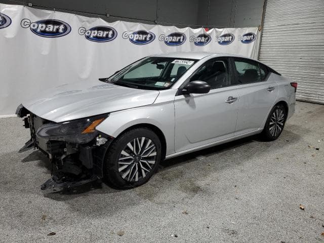 2024 Nissan altima salvage