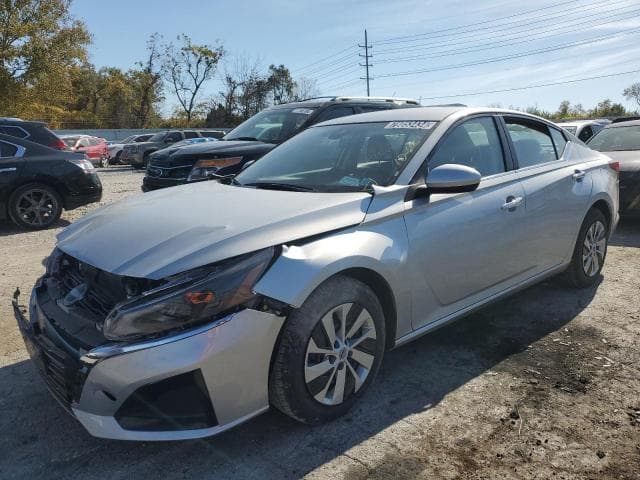 2023 Nissan altima salvage