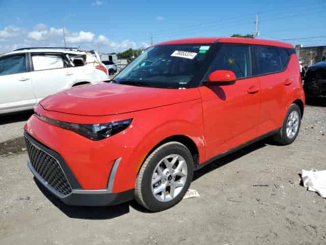 2025 KIA Soul, LX Background