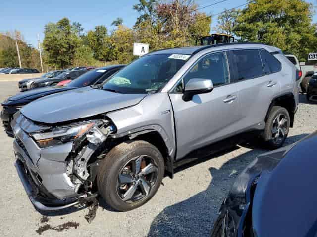 2024 Toyota RAV4, SE Background