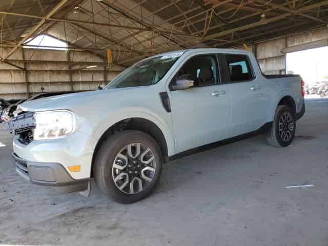 2024 Ford Maverick, Lariat Background
