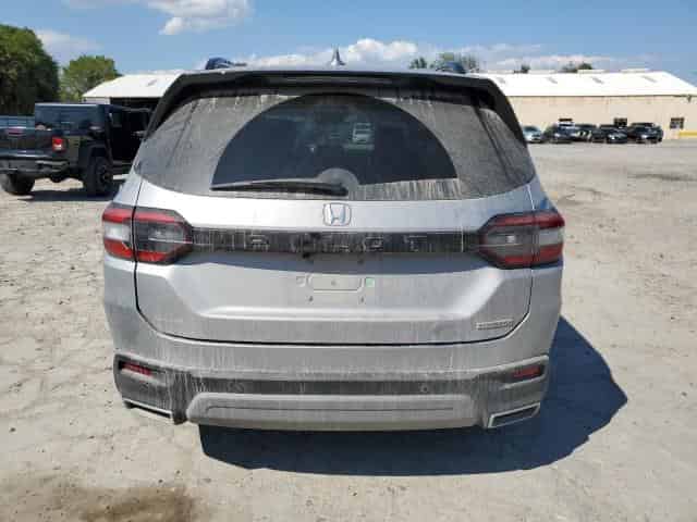 2024 Honda Pilot, Touring Background