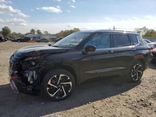 2022 Mitsubishi outlander Background