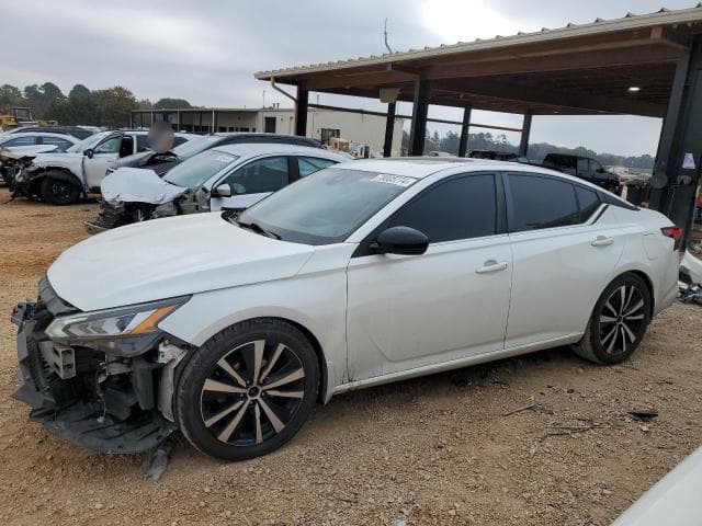 2020 Nissan altima salvage