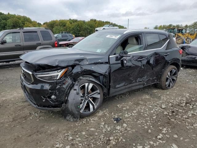 2024 Volvo XC40, Ultimate salvage