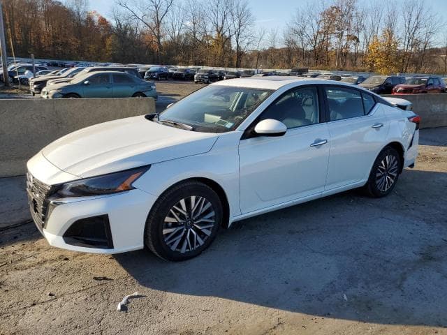 2024 Nissan altima salvage