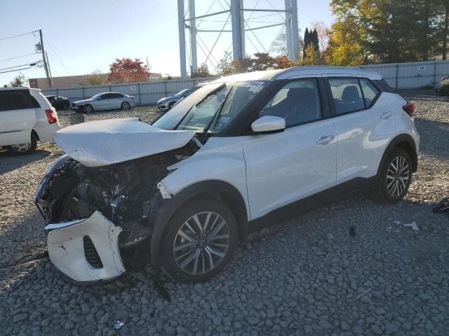 2024 Nissan kicks Salvage Car