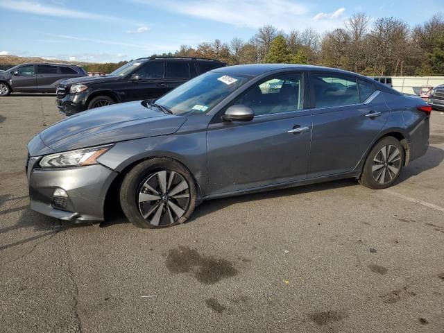 2021 Nissan altima salvage