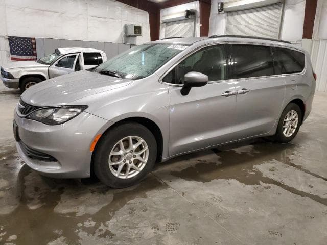 2020 Chrysler minivan Salvage Car