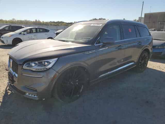 2021 Lincoln aviator Background
