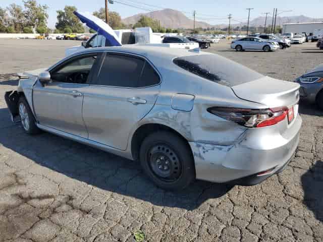 2021 Toyota Camry, LE Background