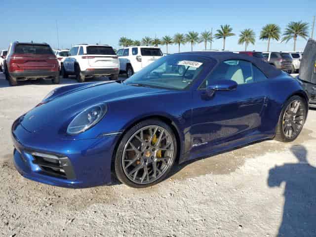 2024 Porsche 911, Carrera Background