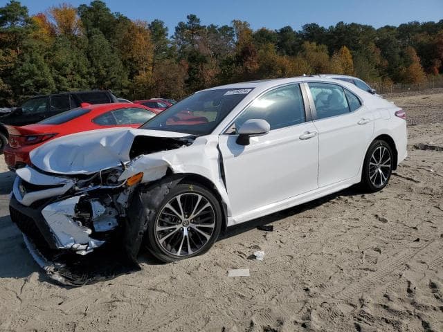 2020 Toyota camry salvage
