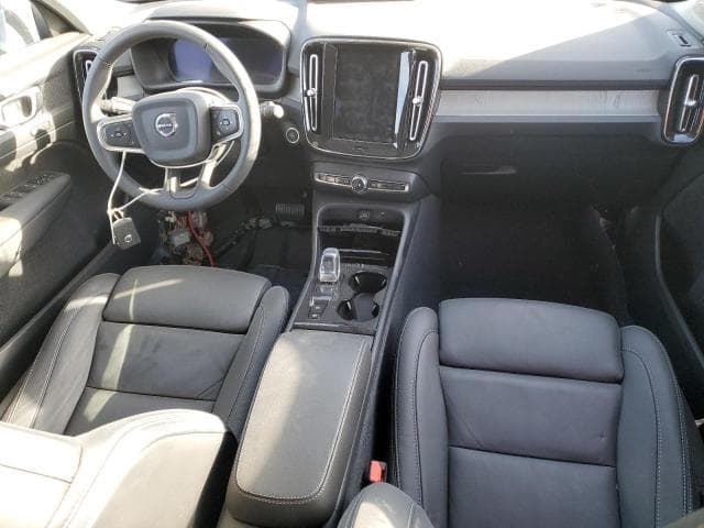2024 Volvo XC40, Plus Salvage Car