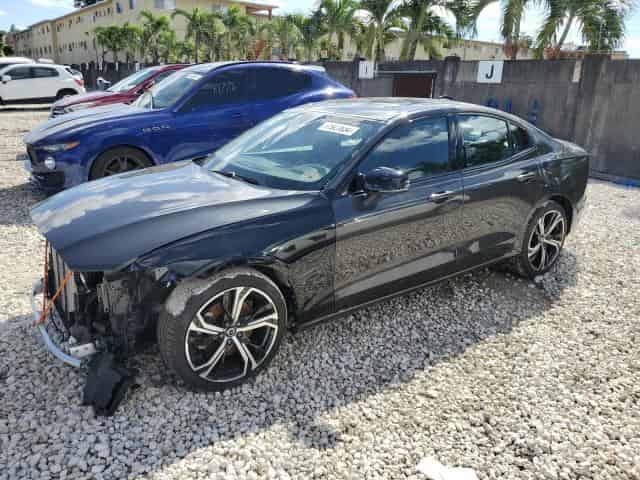 2024 Volvo s60 core Background