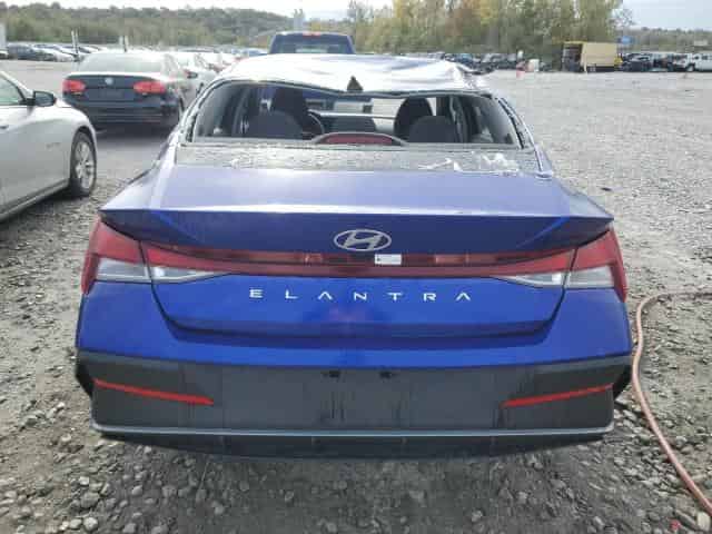 2024 Hyundai Elantra, Sel Background