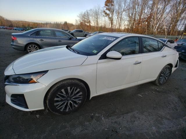 2023 Nissan altima salvage