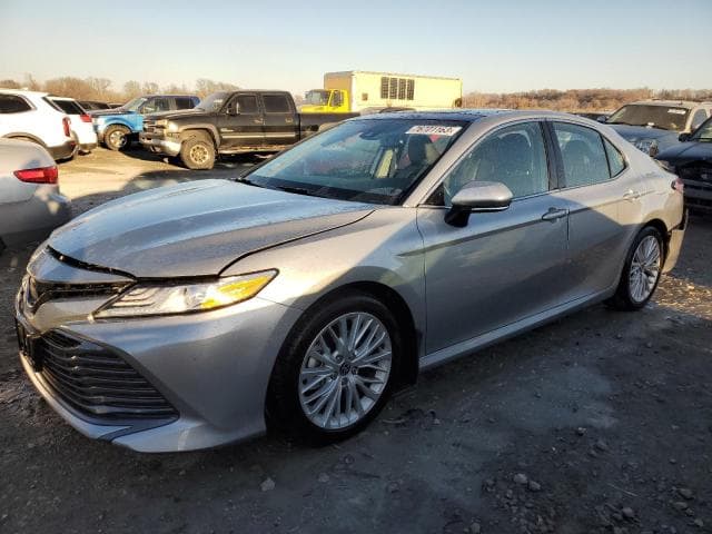 2020 Toyota camry salvage