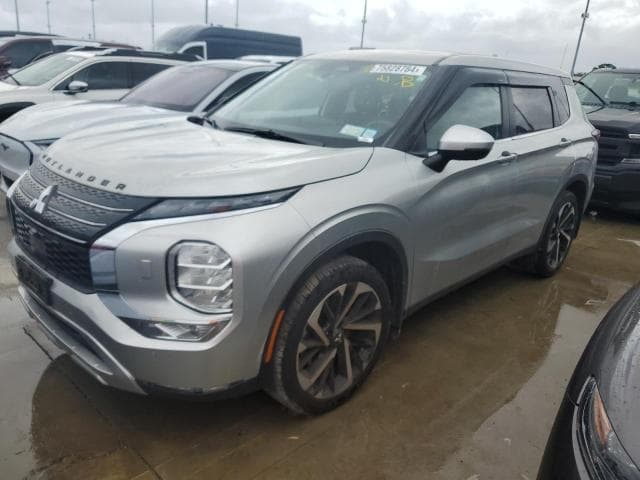 2023 Mitsubishi outlander salvage