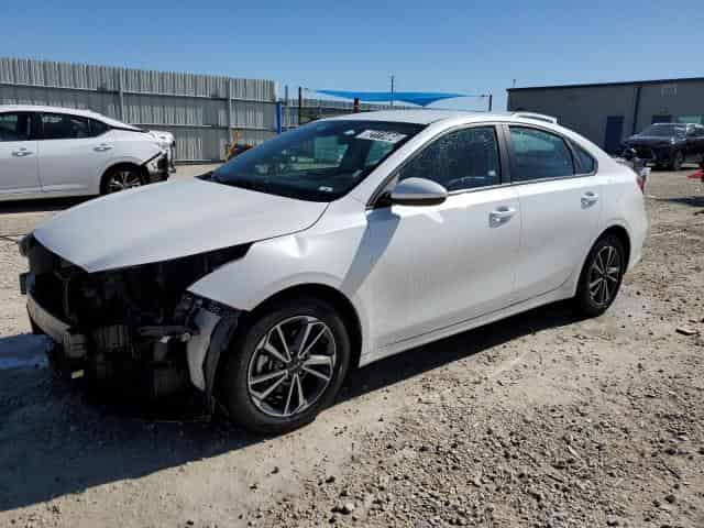 2022 KIA forte Background